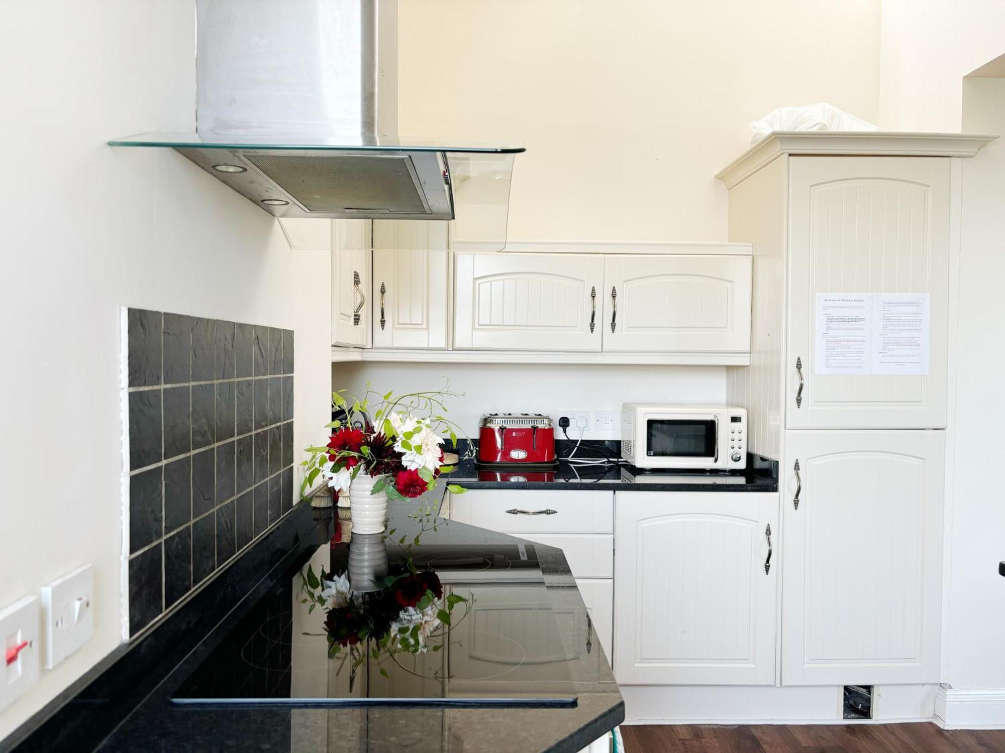 Spacious Town-Centre Apartment With Stunning Views Great Malvern Dış mekan fotoğraf